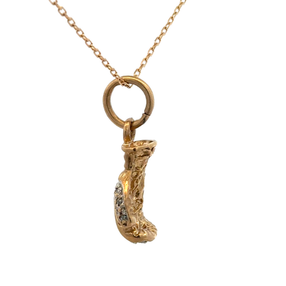 9ct yellow gold boxing glove pendant weighing 5g, crafted by Reeves and Sons, featuring detailed boxing glove design.
