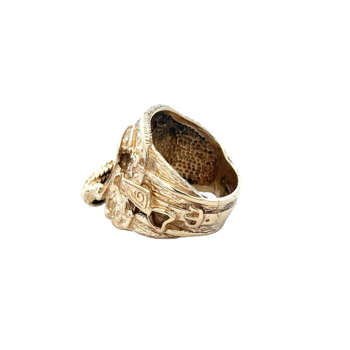 9ct yellow gold saddle ring size T1/2 with smooth polished finish, featuring a classic design by Reeves and Sons.