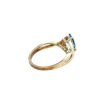 9ct yellow gold Reeves and Sons ring, size N, featuring a classic polished band