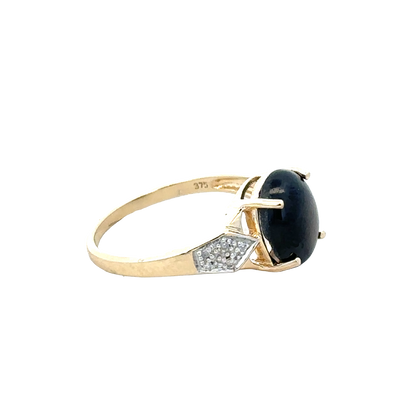 9ct yellow gold Reeves and Sons ring, size N, featuring a classic polished band