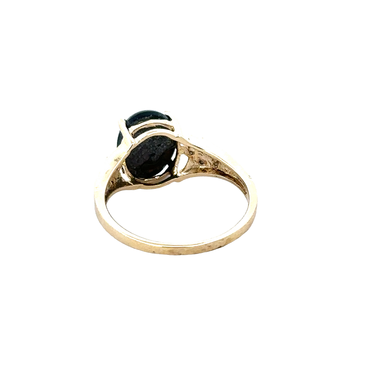 Reeves and Sons 9ct yellow gold ring, size N, polished band with classic design