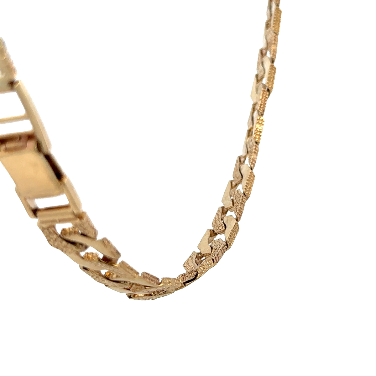 9ct yellow gold chain by Reeves and Sons, 117.6g weight