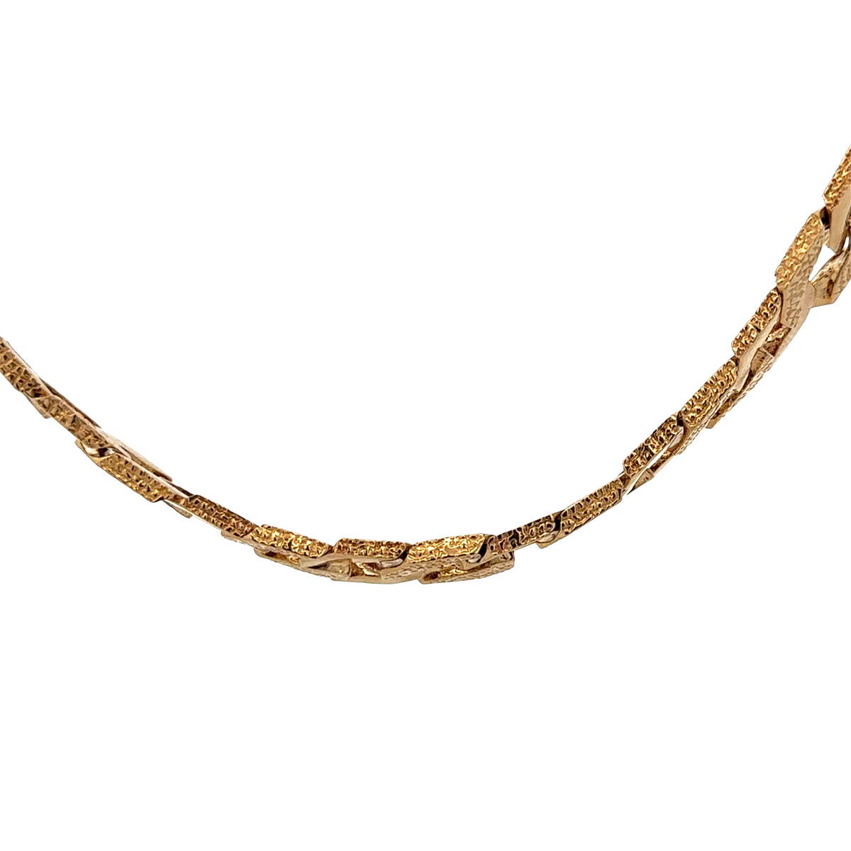 9ct yellow gold chain by Reeves and Sons, 117.6g, displayed on a plain background