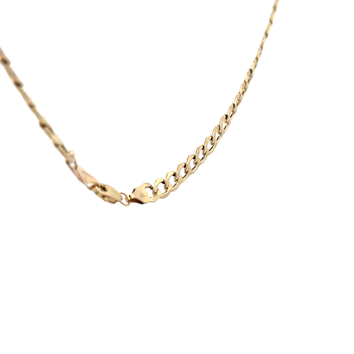Reeves and Sons 9ct yellow gold curb chain, 6g weight close-up