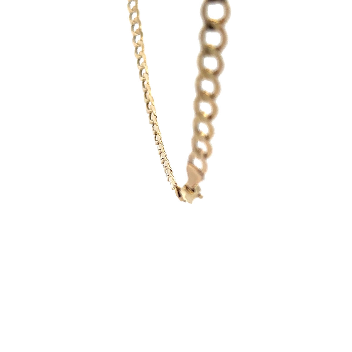 9ct yellow gold Reeves and Sons curb chain, 6g weight, displayed against a plain background