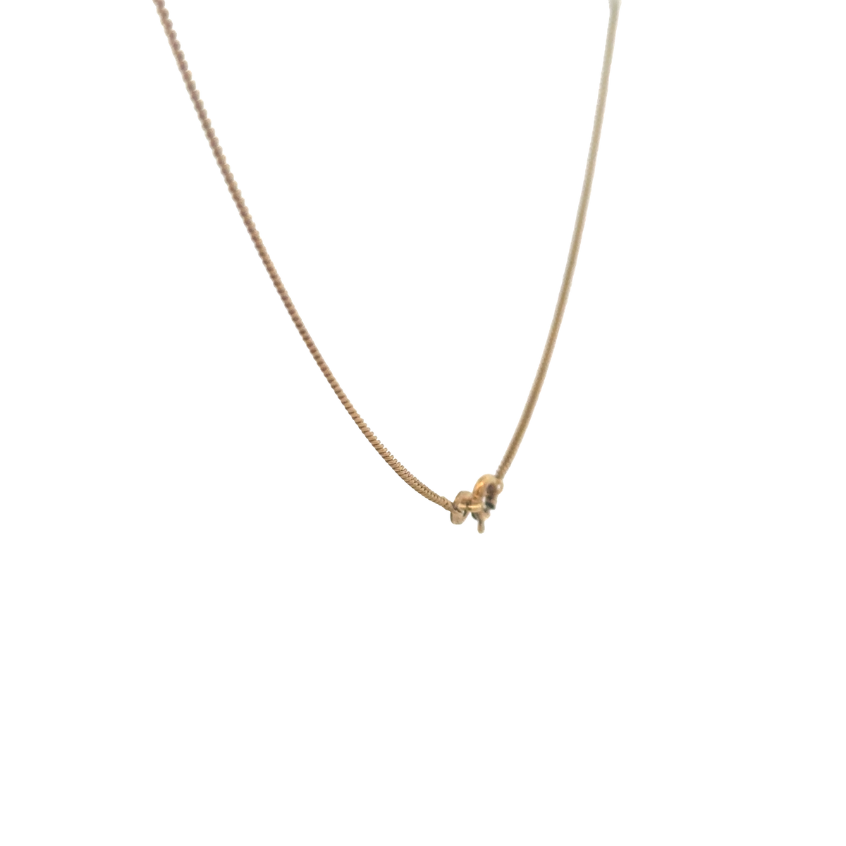 9ct yellow gold Reeves and Sons chain, 2.4g weight, displayed against a clean background