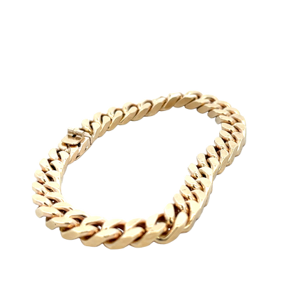 Reeves and Sons 9ct yellow gold curb bracelet, 53.4g, close-up view