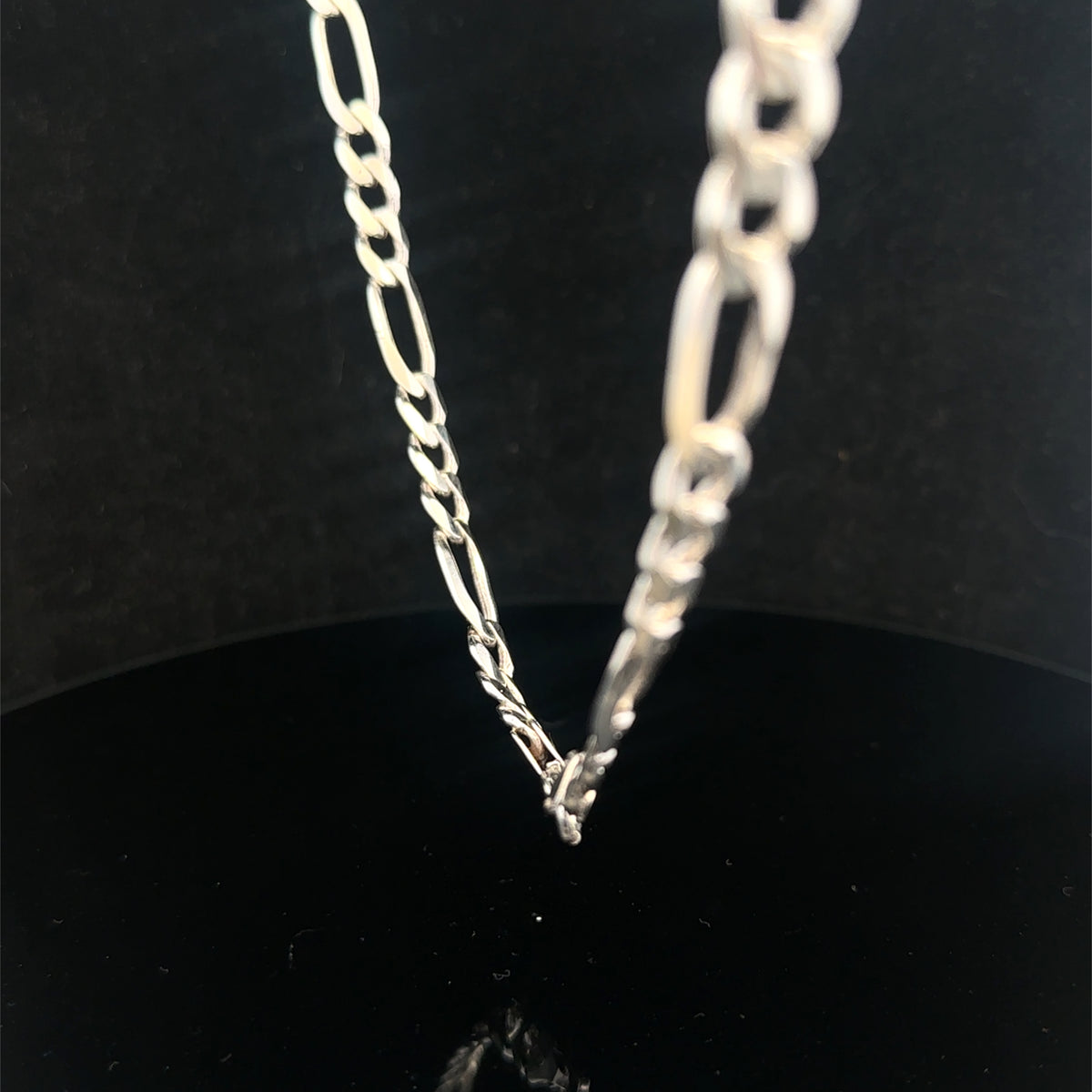 Silver figaro chain  38.1g (sh27225B)