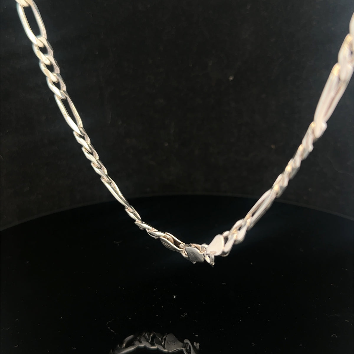 Silver figaro chain  38.1g (sh27225B)