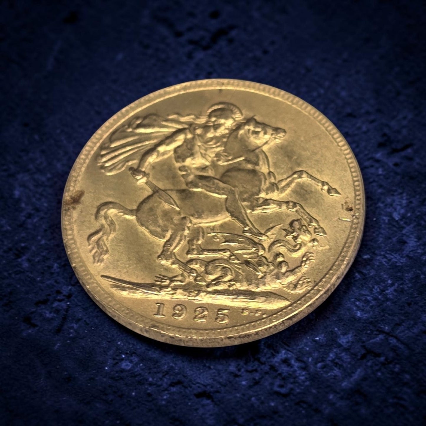 1887 Reeves and Sons Full Sovereign coin, 8g gold coin with detailed historical design, showcasing obverse and reverse sides.