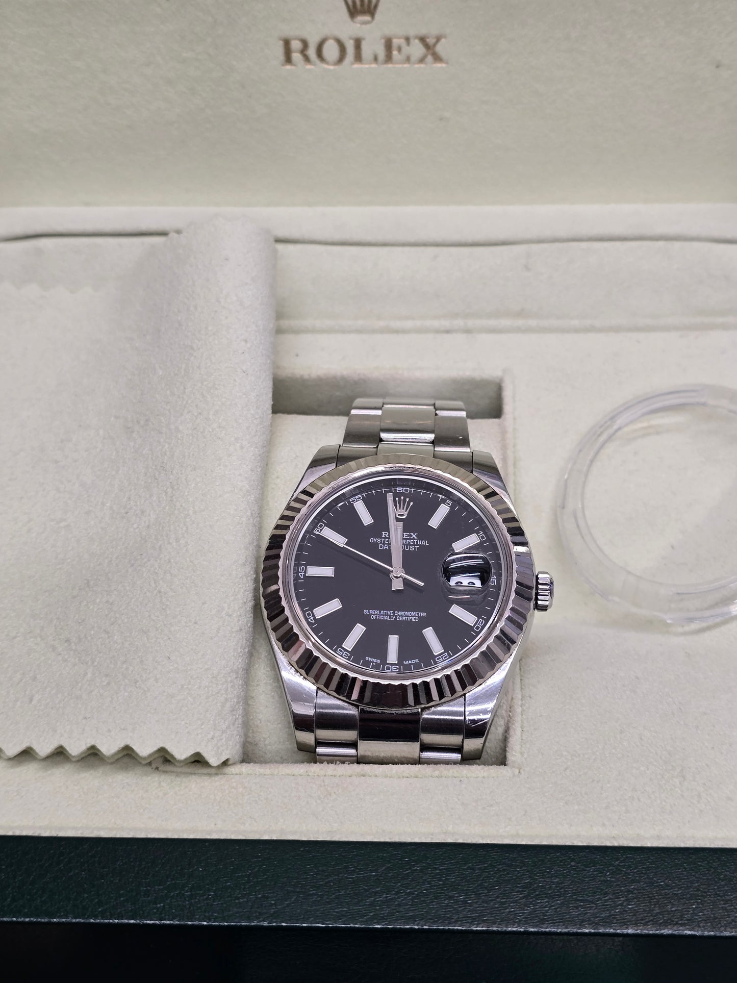 Rolex date just 41mm, model 116334, age 2014, full set