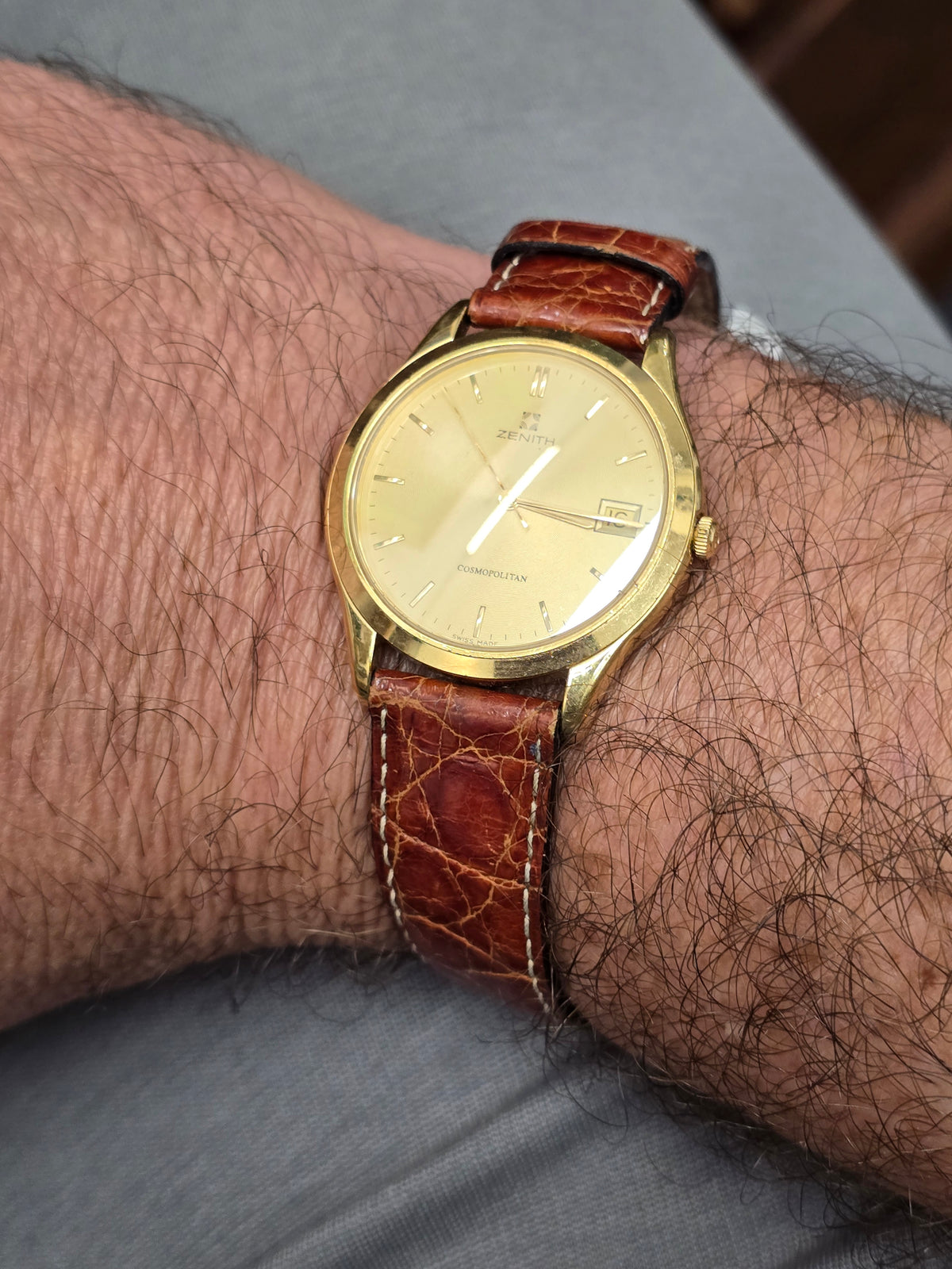 Vintage Zenith Cosmopolitan Gold-Plated Men's Wristwatch – Sunburst Dial, Date