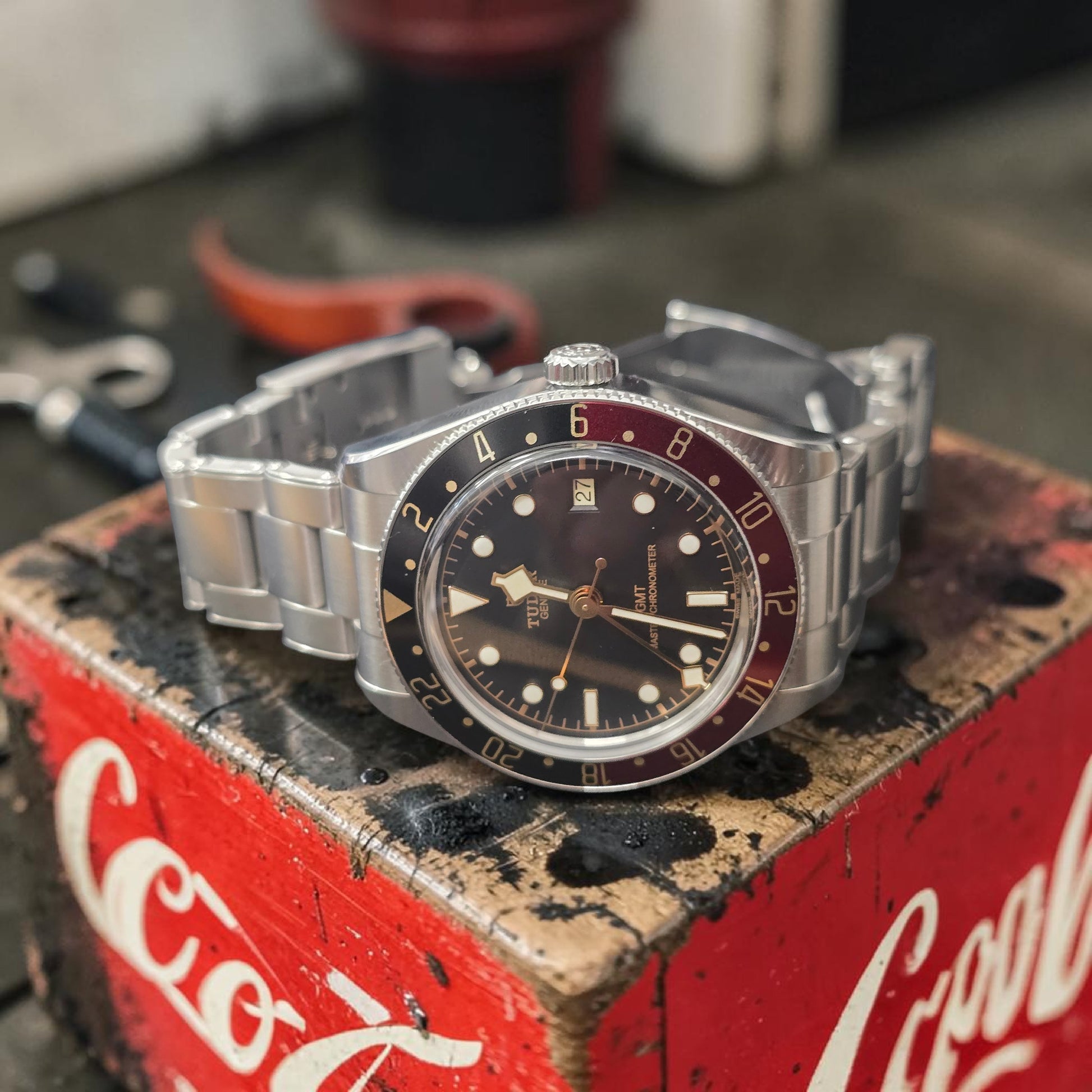 Tudor Black Bay 58 GMT Coke full set watch with black and red bezel, stainless steel bracelet, and 2024 model details.