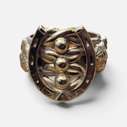 9ct yellow gold horse shoe ring with dad on shank. (Sh27740b)