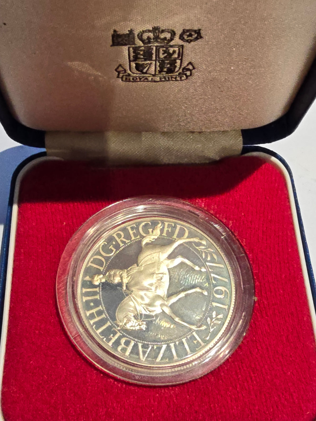 UK 1977 Silver Jubilee Crown Twenty-Five Pence (.925 Sterling Silver Proof Coin) (sh25003l)