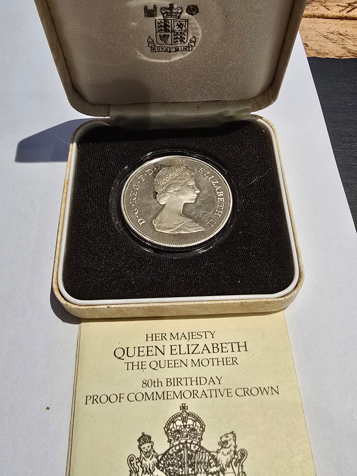 1980 Queen Mother 80th Birthday 25p Silver Proof Crown – Sterling Silver in Original Royal Mint Case (sh24999l)