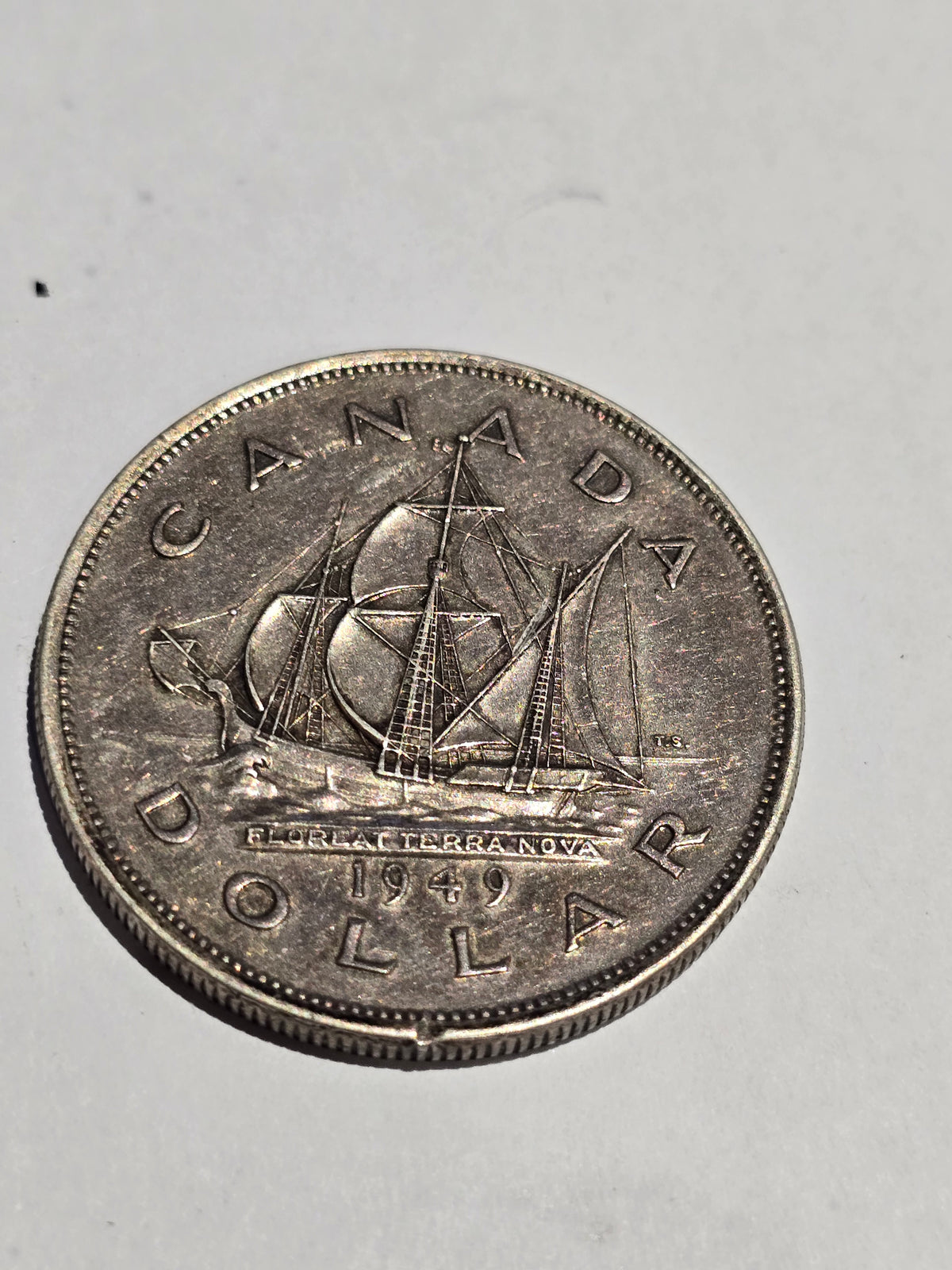 1949 Canada Newfoundland Confederation Silver Dollar (.800 Fine Silver) – Historic Sailing Ship Commemorative. (sh25005l)