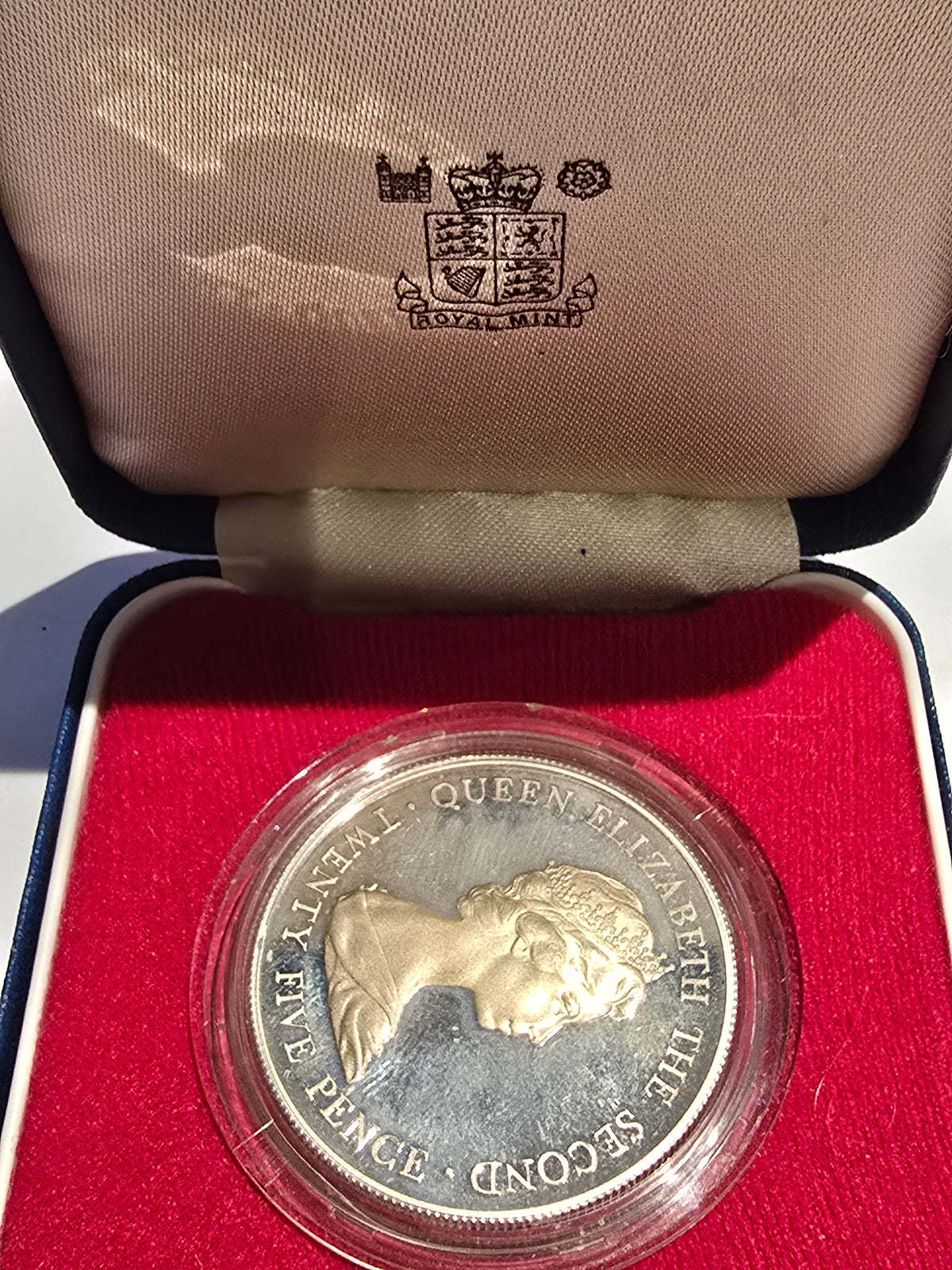 1978 Bailiwick of Guernsey Royal Visit 25p Coin – Proof Sterling Silver in Original Royal Mint Presentation Case (sh25000l)