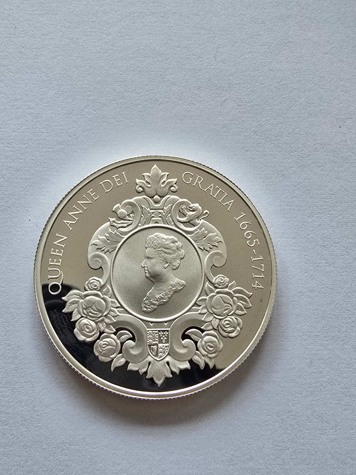 UK 2014 Queen Elizabeth II / Queen Anne 5 Five Pound Crown Coin Proof / BU (sh24487l)