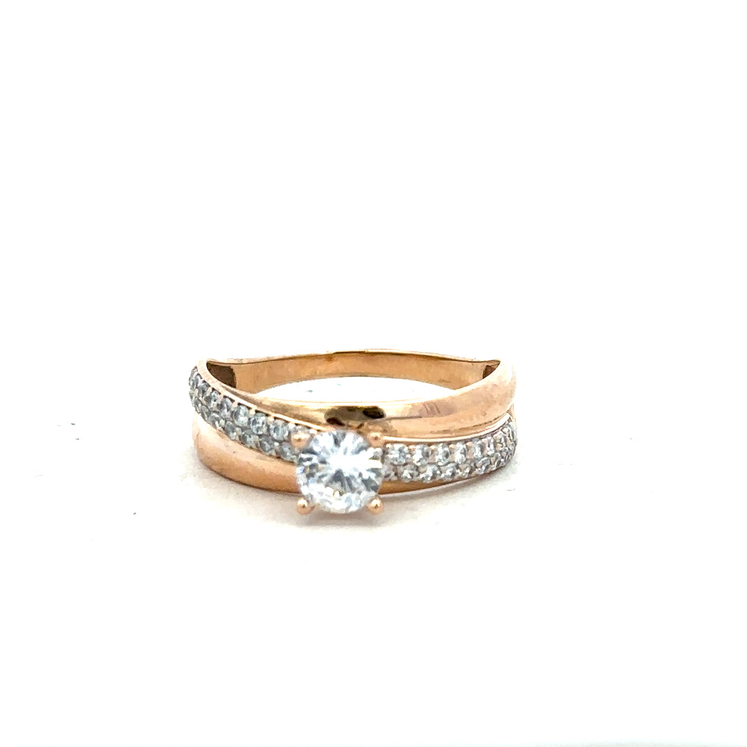 14ct gold ring in size P, featuring a smooth polished band, unbranded jewelry perfect for everyday wear.