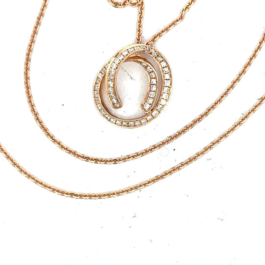 18ct gold chain with diamond pendant, featuring a delicate design and sparkling diamonds, weighs 4.0g.