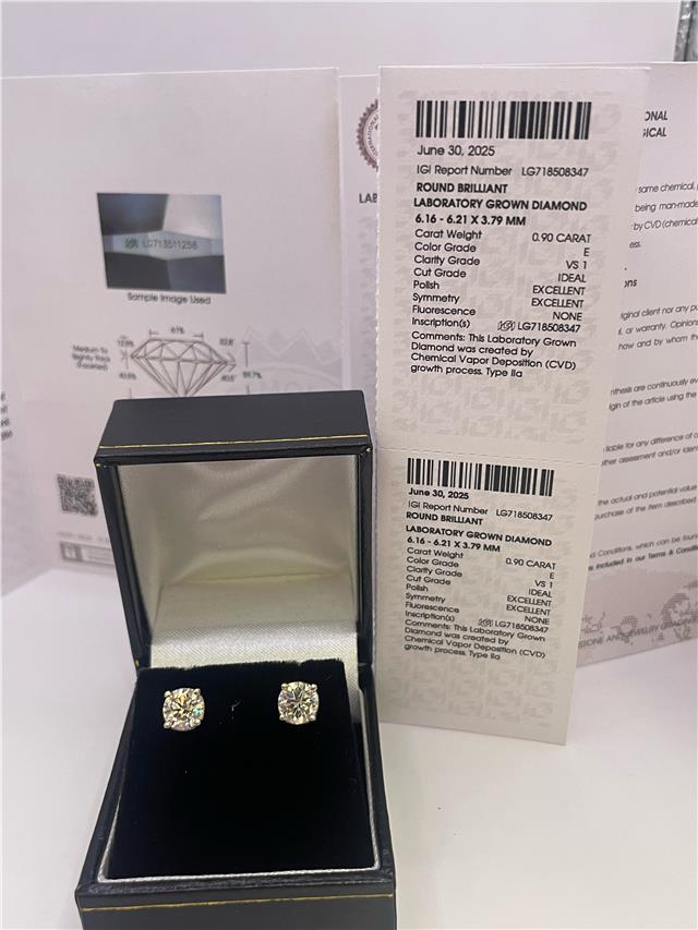 18ct white gold lab-created diamond earrings with 1.80 carats, color E, Vs1 clarity, IGI certification, elegant jewelry piece