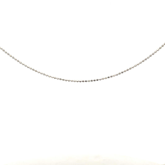 18ct white gold chain weighing 2.5g, unbranded, with a delicate design, shown in the image.