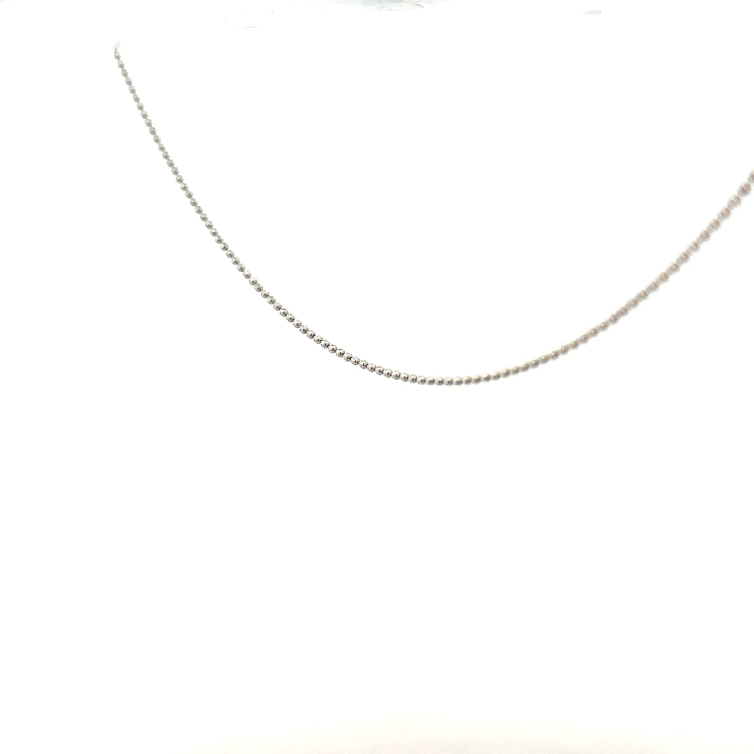18ct white gold chain weighing 2.5g, unbranded jewelry with a sleek design, shown in this detailed product image.