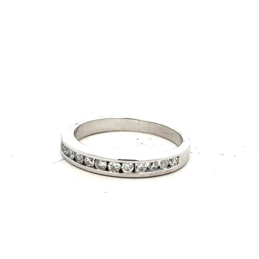 18ct white gold diamond ring in size J with sparkling diamonds, showcasing elegant jewelry craftsmanship.