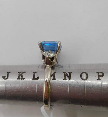 18ct white gold diamond ring in size M with sparkling diamonds, elegant jewelry piece with detailed craftsmanship.