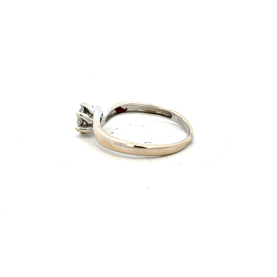 18ct white gold diamond ring in size N featuring a sparkling central diamond and delicate band design.