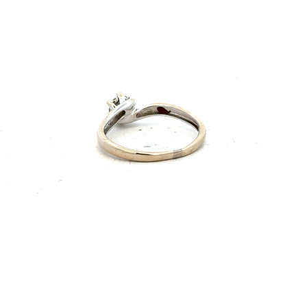 18ct white gold diamond ring in size N featuring a sparkling diamond setting, elegant jewelry piece.
