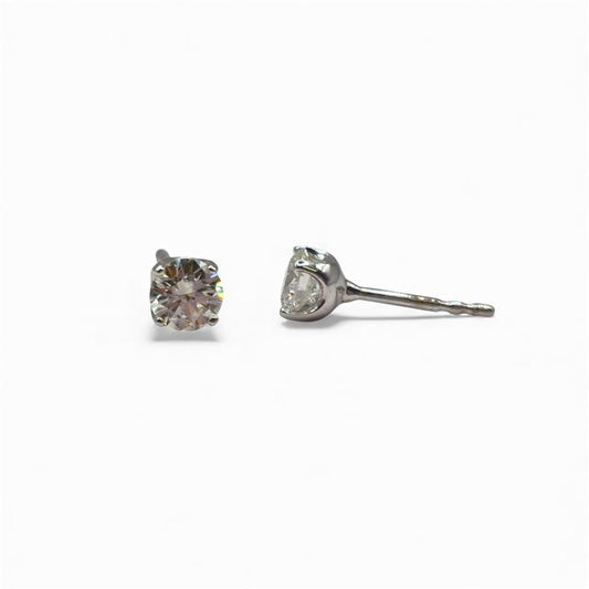 18ct white gold diamond stud earrings with round brilliant-cut diamonds, elegant jewelry for women.