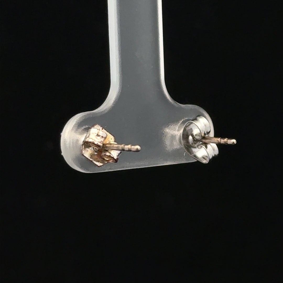 18ct white gold stud earrings with 0.40 carat diamonds, featuring a classic and elegant design for women.