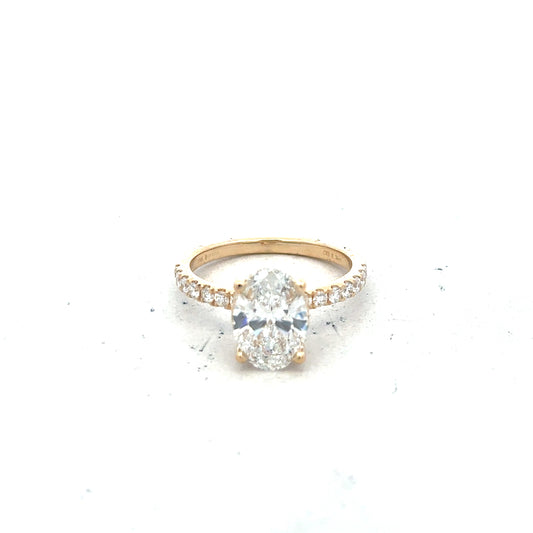 18ct yellow gold diamond ring with 2.1ct VS1 F lab-grown diamond, size M, featuring a sparkling central gemstone and intricate band details.