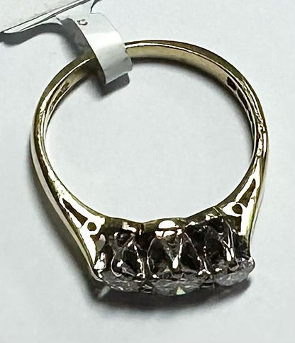 18ct yellow gold ring with three diamonds, size K, featuring a classic and elegant design.