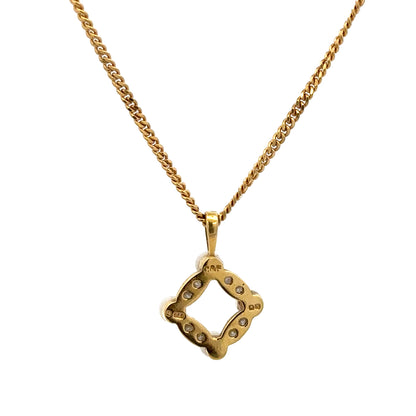 18ct yellow gold chain with pendant, 4.3g, featuring a simple, elegant design, ideal for everyday wear.