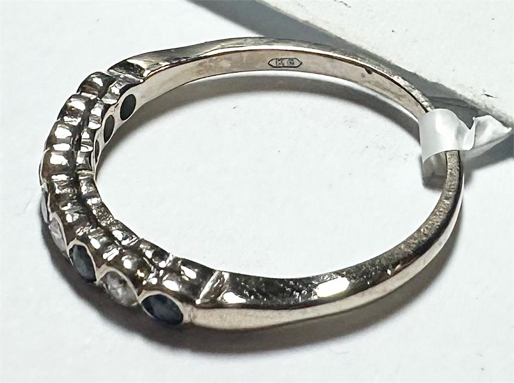 18ct yellow gold diamond and sapphire ring, size M, featuring sparkling gemstones and elegant design.