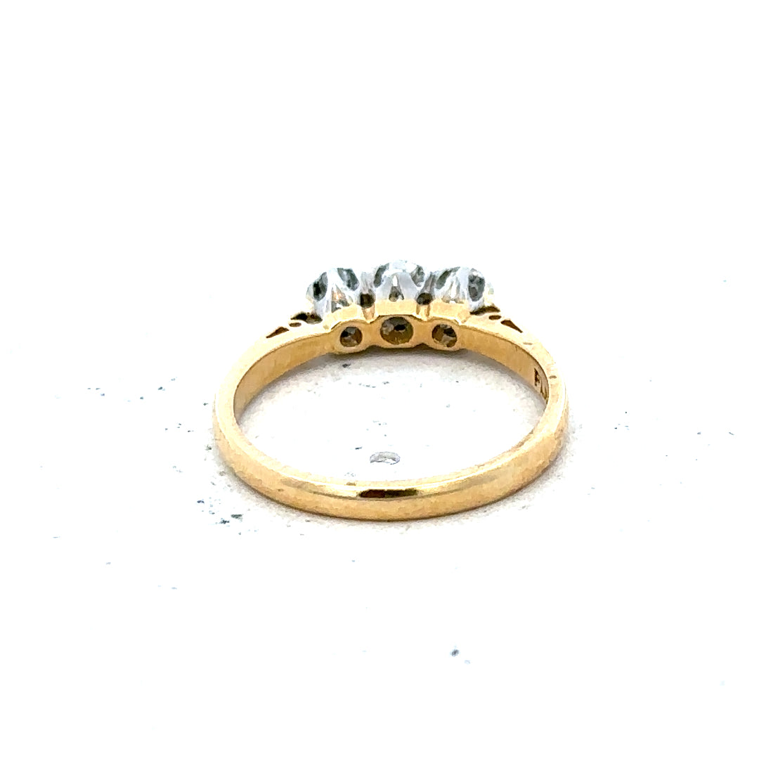 18ct yellow gold diamond ring in size J, featuring sparkling diamonds and a 2.5g weight.