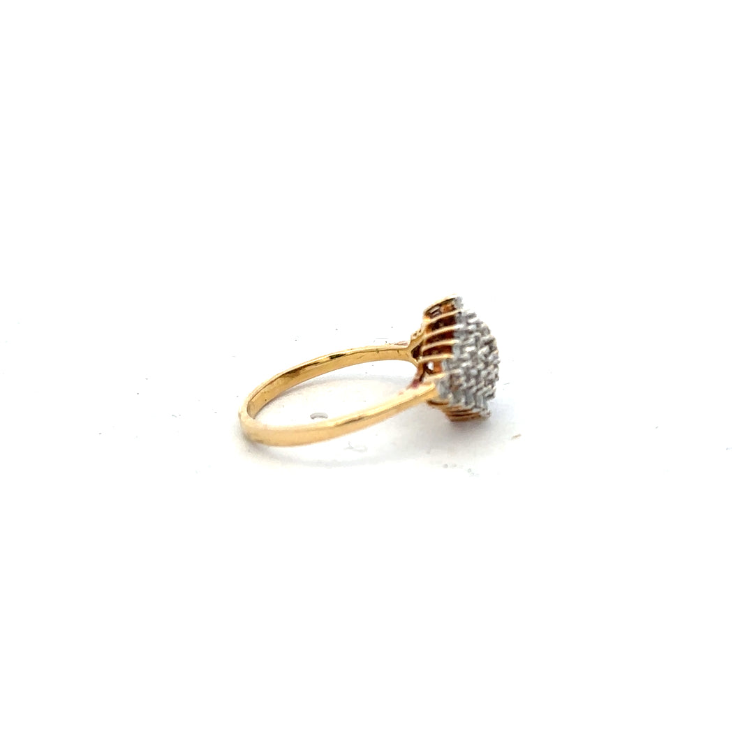 18ct yellow gold diamond ring in size J with sparkling diamonds, elegant and classic jewelry piece.