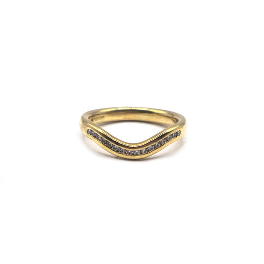 18ct yellow gold diamond ring in size K with sparkling diamonds, featuring a classic and elegant design.