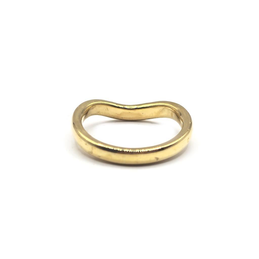18ct yellow gold diamond ring in size K with sparkling diamonds, showcasing a elegant jewelry design.