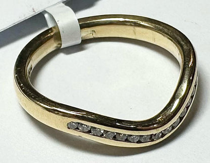 18ct yellow gold diamond ring in size K with sparkling diamonds, crafted with elegant design and fine craftsmanship.