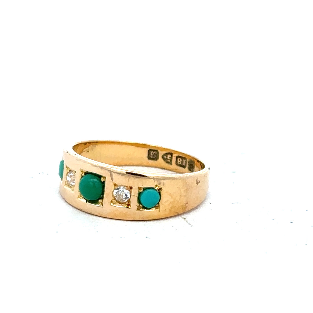 18ct yellow gold diamond ring in size K with sparkling diamonds, showcasing a elegant and classic design.