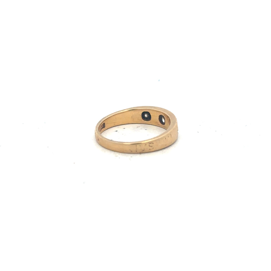 18ct yellow gold diamond ring size K1/2 with sparkling diamonds, elegant jewelry piece showcasing fine craftsmanship.