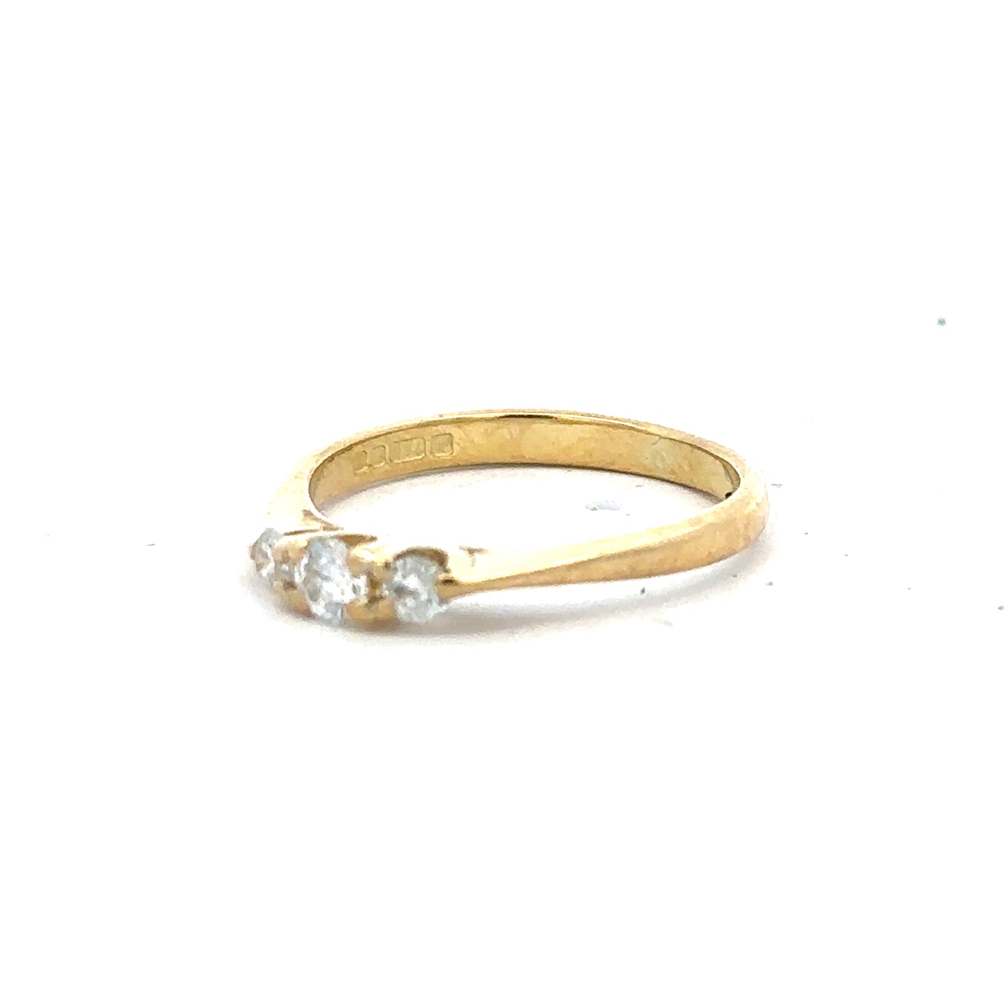 18ct yellow gold diamond ring in size L with sparkling diamonds, elegant jewelry piece with a classic design.