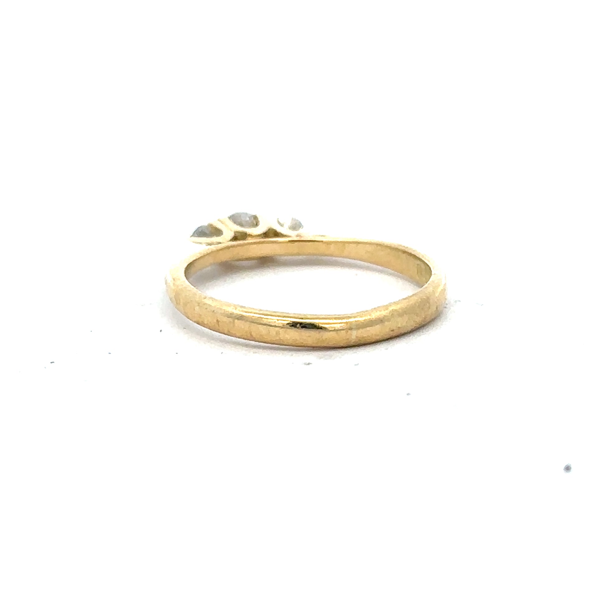 18ct yellow gold diamond ring in size L with sparkling diamonds, showcasing elegant design and craftsmanship.