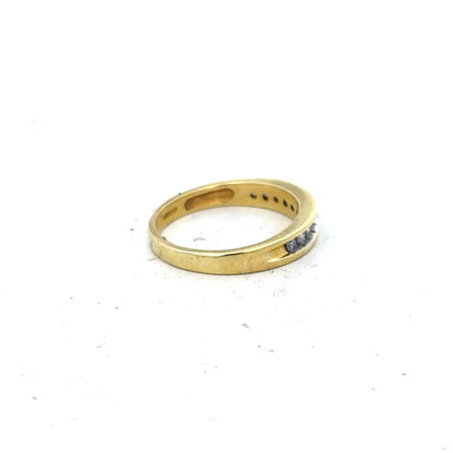 18ct yellow gold diamond ring in size L, featuring a sparkling diamond set in a classic band.