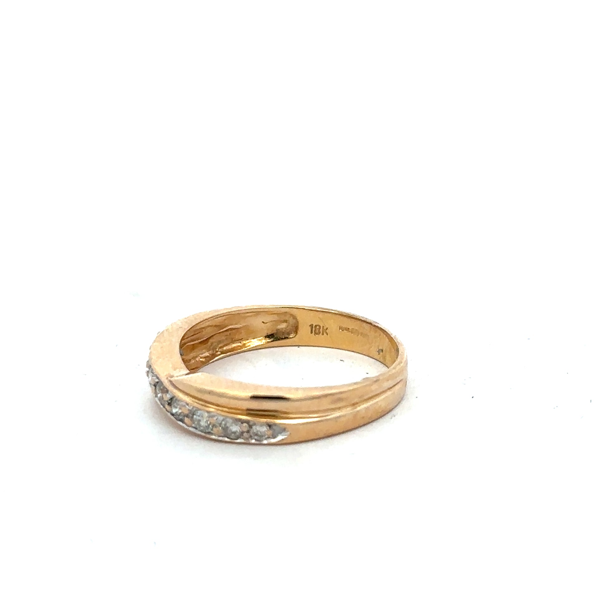 18ct yellow gold diamond ring in size N with sparkling diamonds, unbranded jewelry, detailed close-up shot