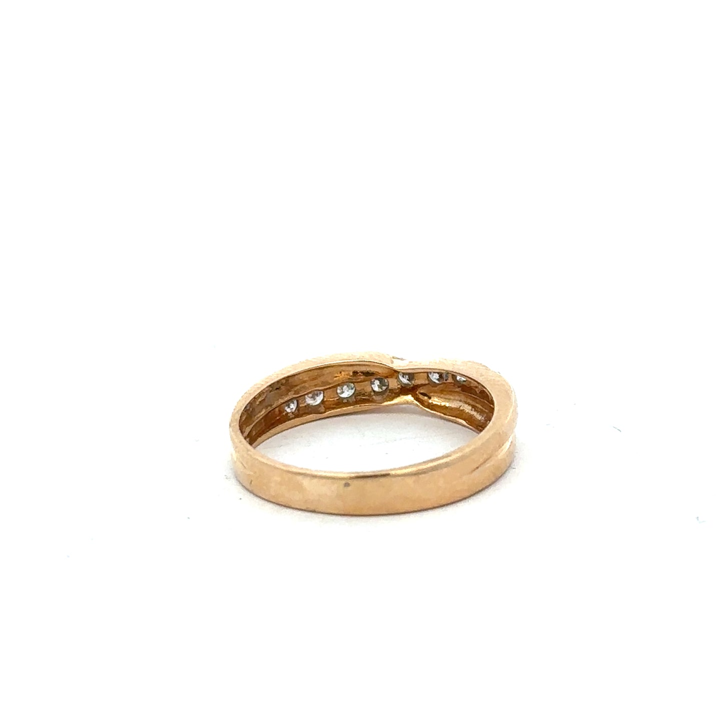 18ct yellow gold diamond ring in size N, featuring a sparkling diamond setting and elegant design.